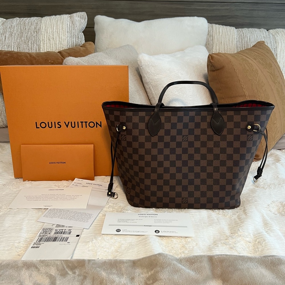 Authentic Louis Vuitton Neverfull Tote